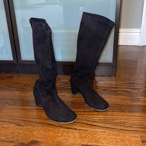 Amiana made in Spain black heels little feet velvet material size 3 - 33